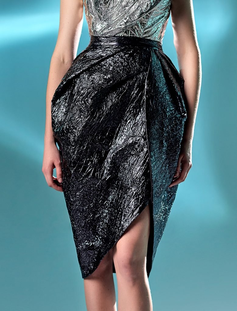 Glossy Crinkled Black Skirt 