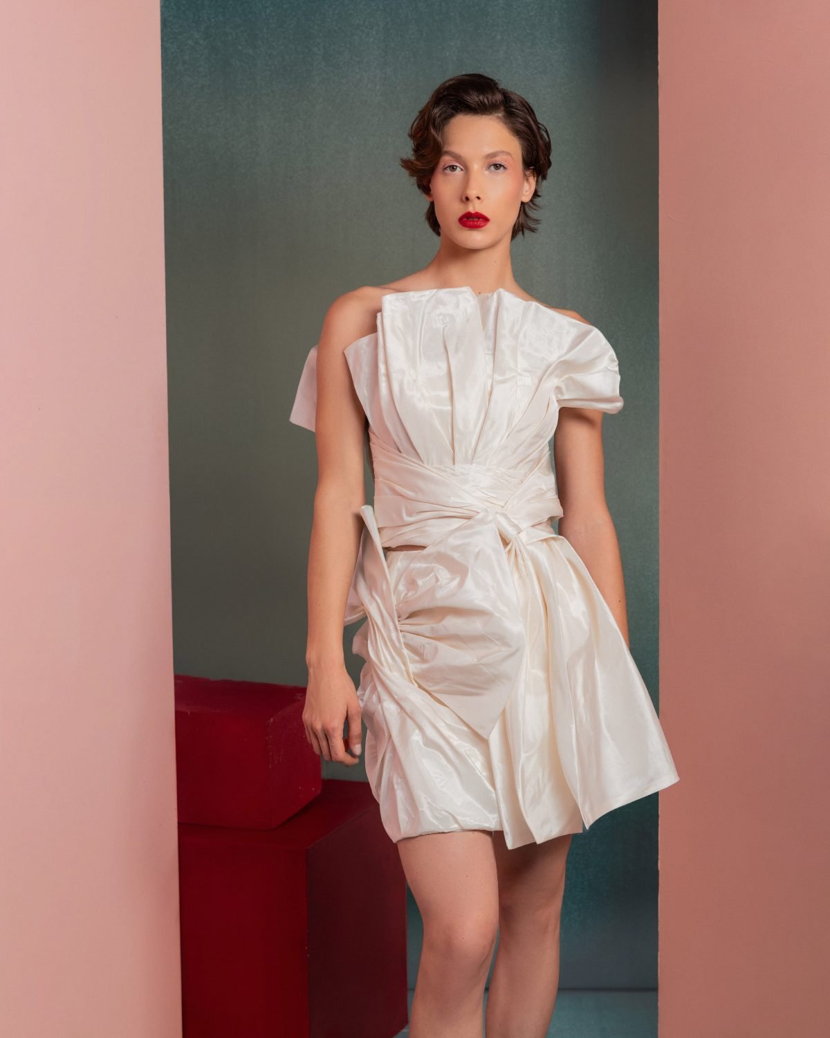 Refined Twist in Pearly Off-White Taffeta Top