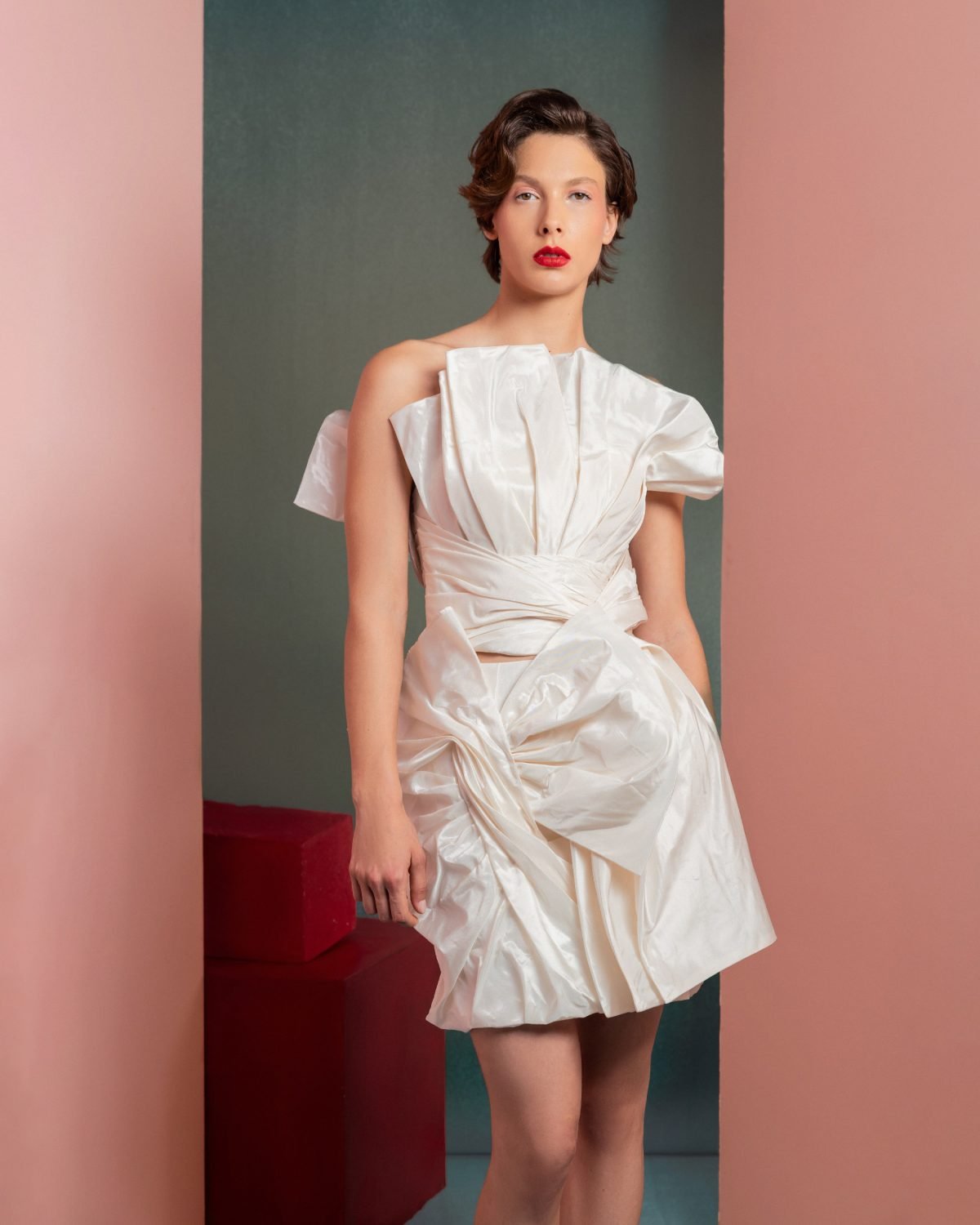 Refined Twist in Pearly Off-White Taffeta Top