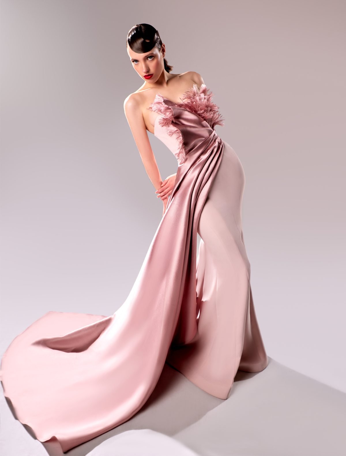 Mermaid Pink Dress with Flowing Piqué Draping
