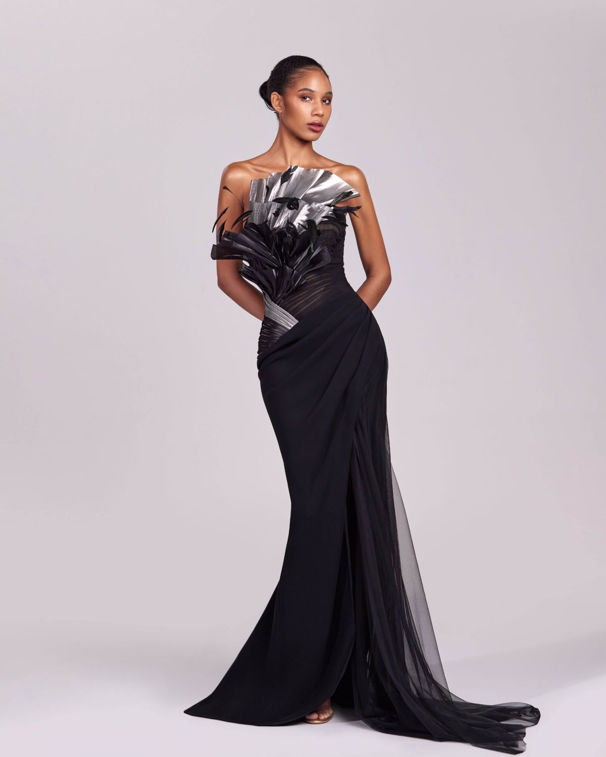 Enchanting Feathered Neckline Black Metallic Dress