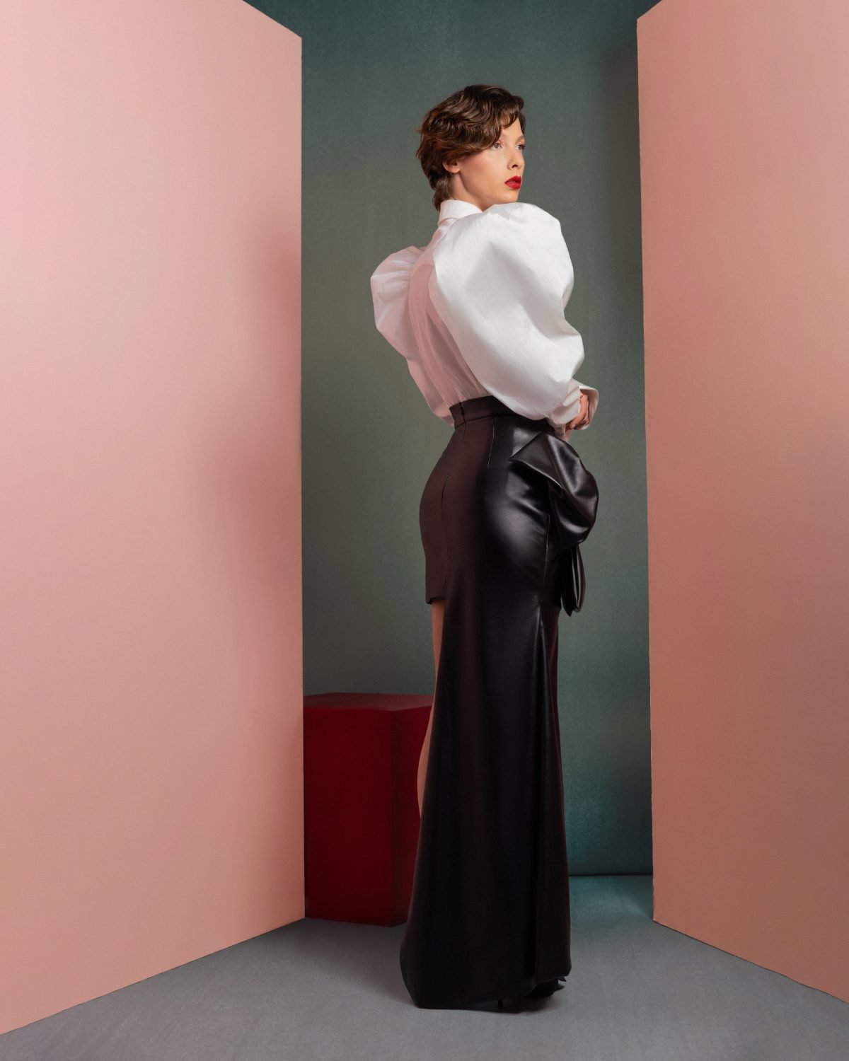 Puff-Shoulders Taffeta Blouse with Pleated Front