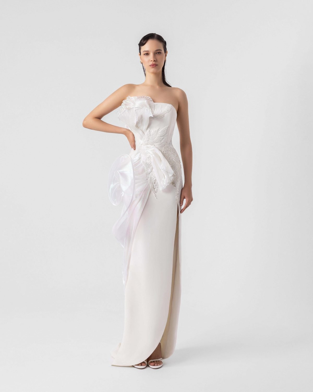 Cascading 3D Holographic Peplum Pearly Off-White Evening Dress
