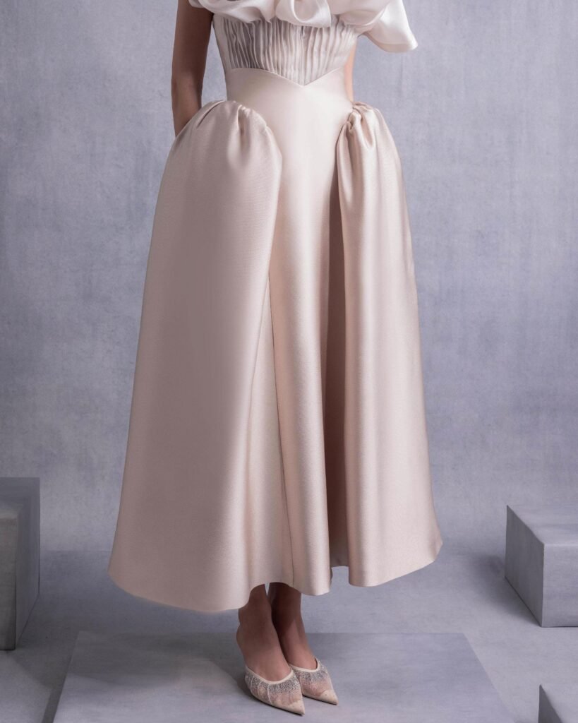 Voluminous High-Waist Piqué Midi Skirt 