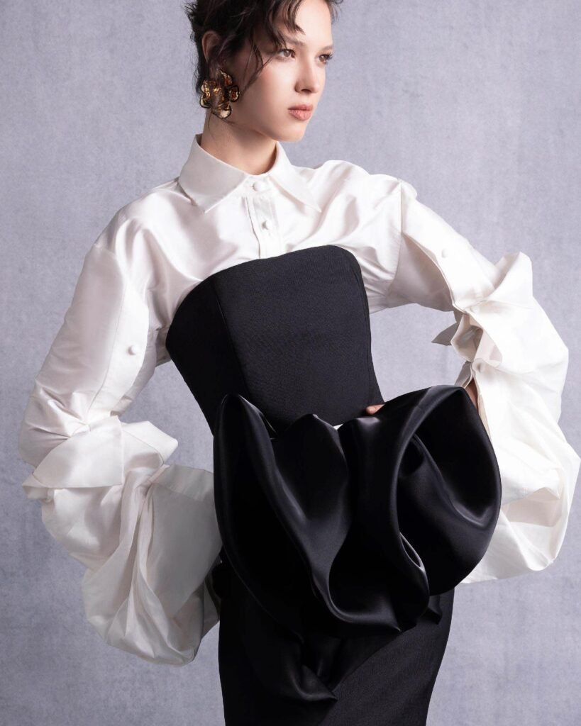 Exaggerated Sleeves Off-White Taffeta Blouse 