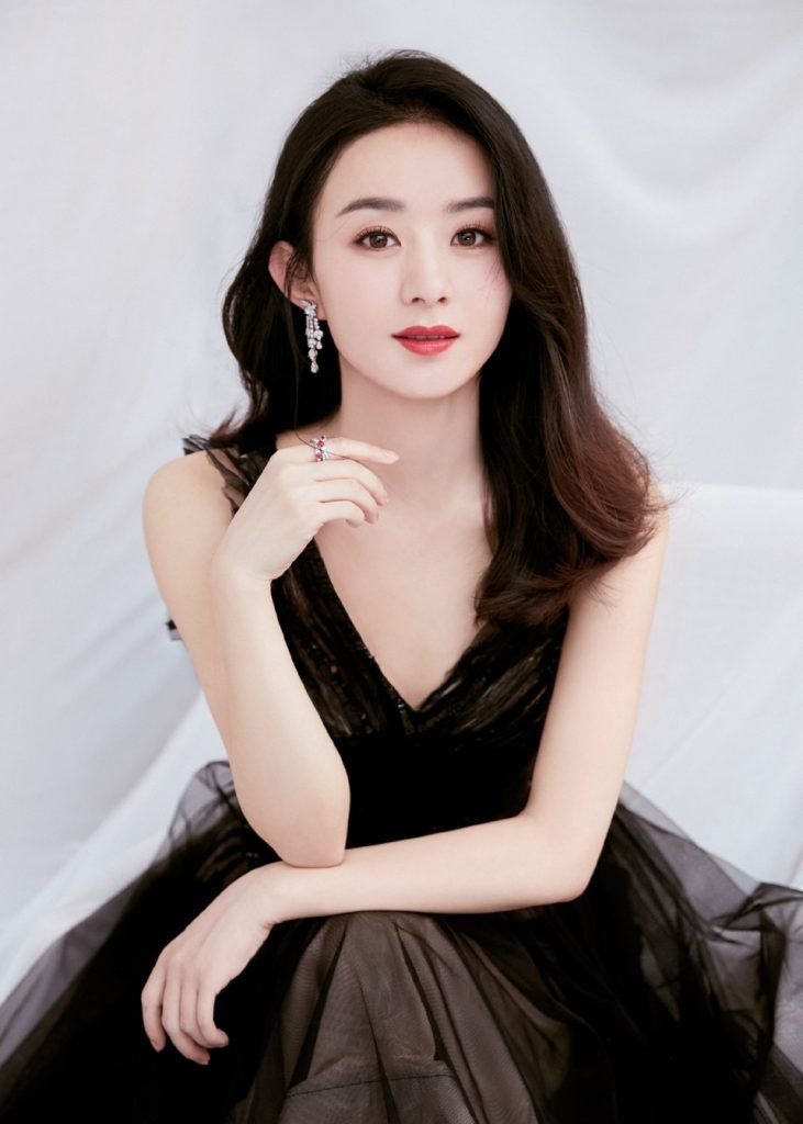 Zhao Ling in our black couture dress, during the Weibo Influencer Awards