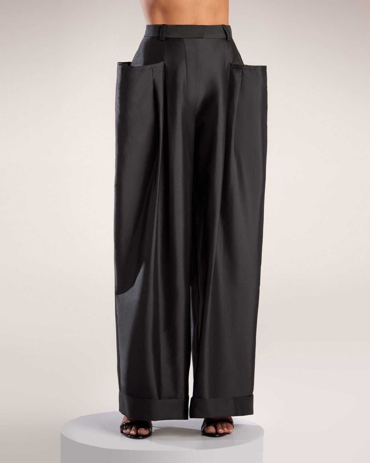 Elegant Black Taffeta Wide-Leg Pants with Oversized Pockets