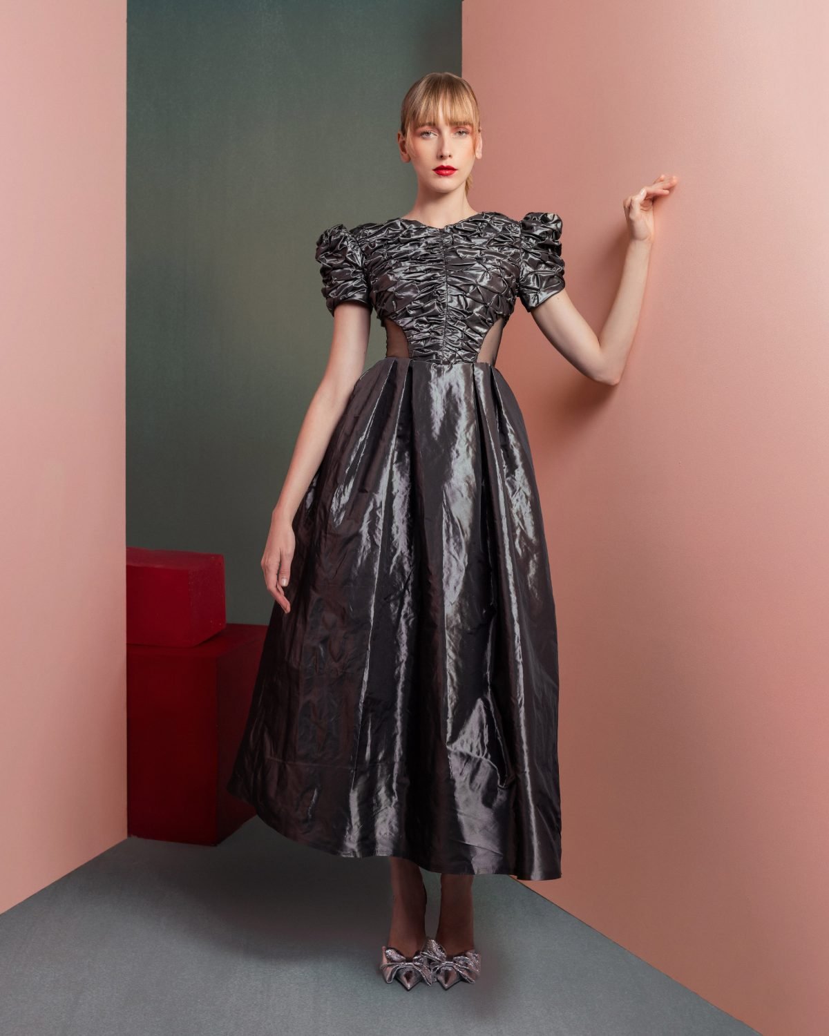 Elegant Anthracite Dress with Ruched Bodice and Puff Sleeves