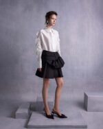 Elegant Bow Design Black Piqué Skirt - Image 3